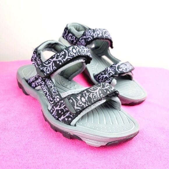 Northside Sandals   - Picture 1 of 9